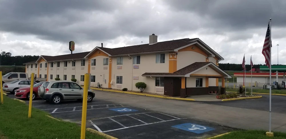 Super 8 Franklin