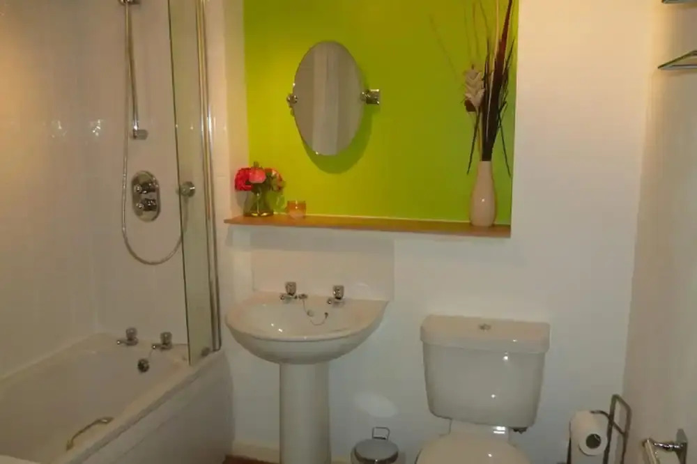 Eleora Executive 2-bed Apartment in Aberdeen