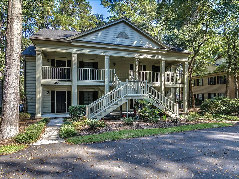 #200-3 Stillwood Drive 2 Bedrooms 2 Bathrooms Condo