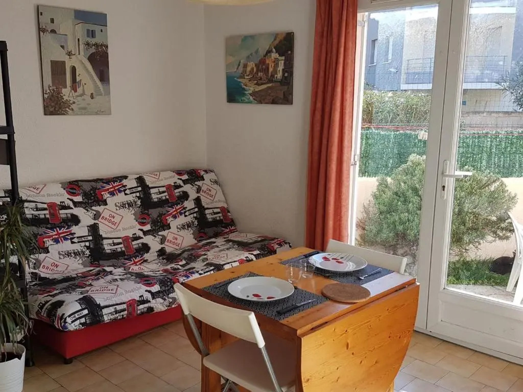 Appartement Sète, 2 pièces, 6 personnes - FR-1-338-411