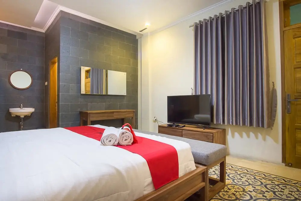 RedDoorz @ Letjend S.Parman Pacitan