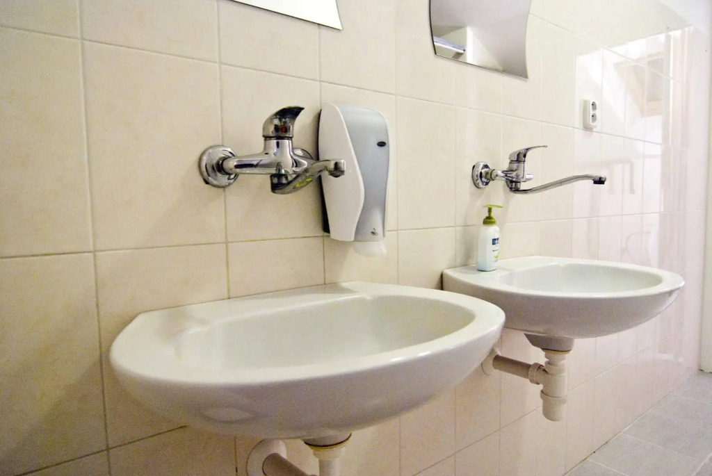 Nitra Glycerin Hostel