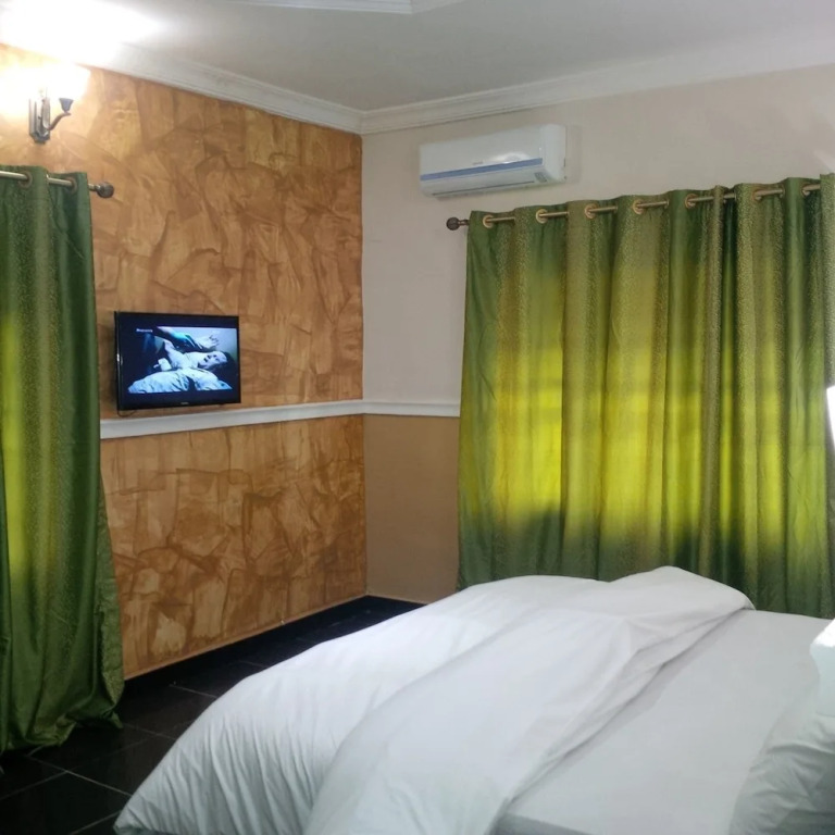 Eastern Comfort and Suites