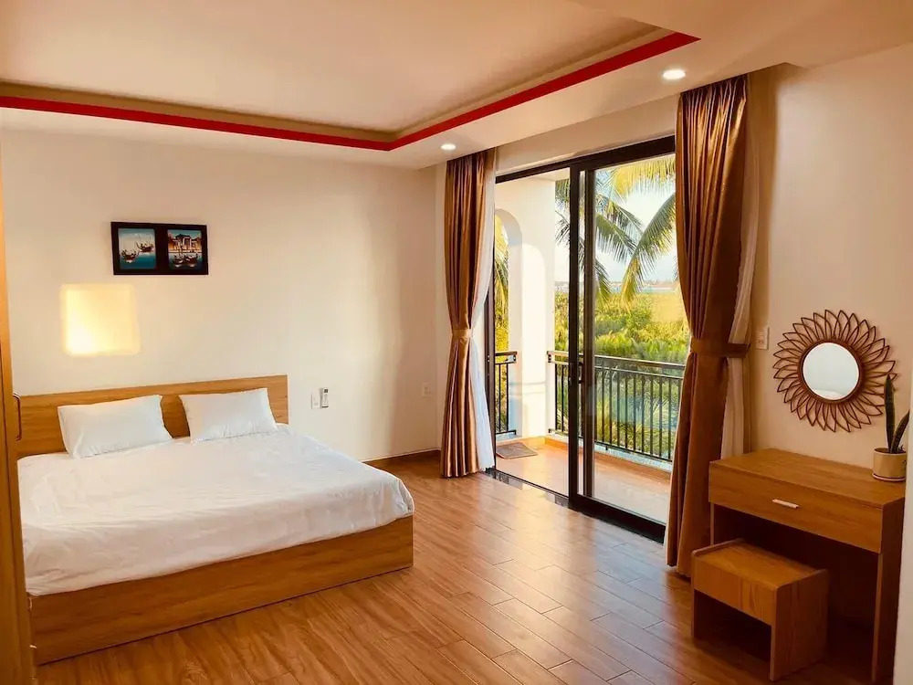 Le riverside Villa Hoi An by Hometown