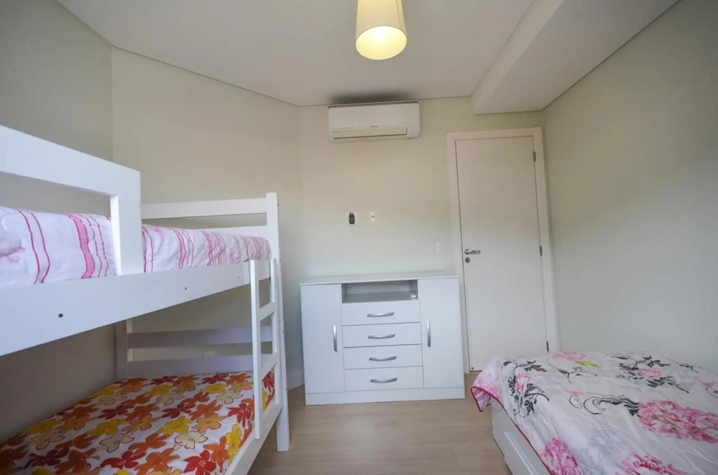 1032 - Apartamento para locação no centro de Bombinhas - Residencial Boulervard - 210