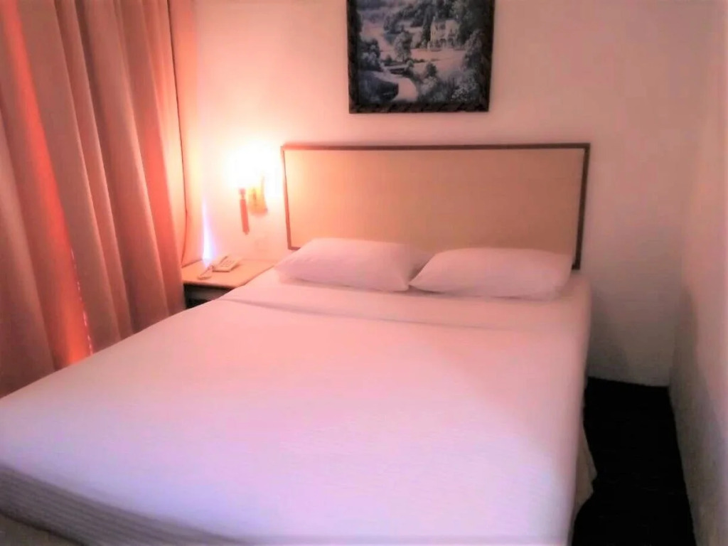 Hotel Sri Sutra - Subang Permai