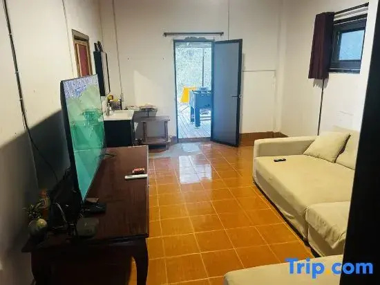 Mimosa Backpackers Hostel