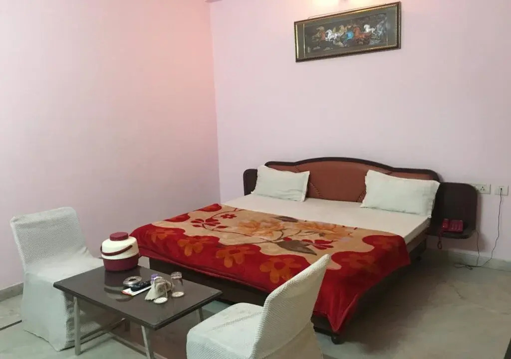 Hotel Manohar Palace