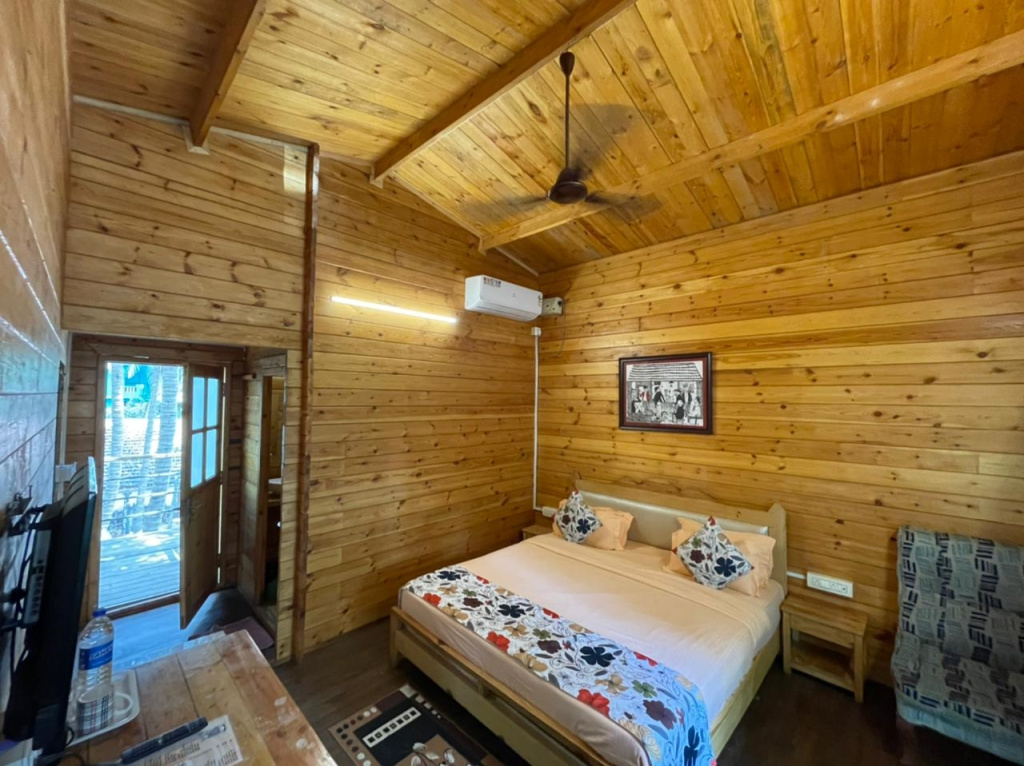 Divine Beach cottages on Arambol beach