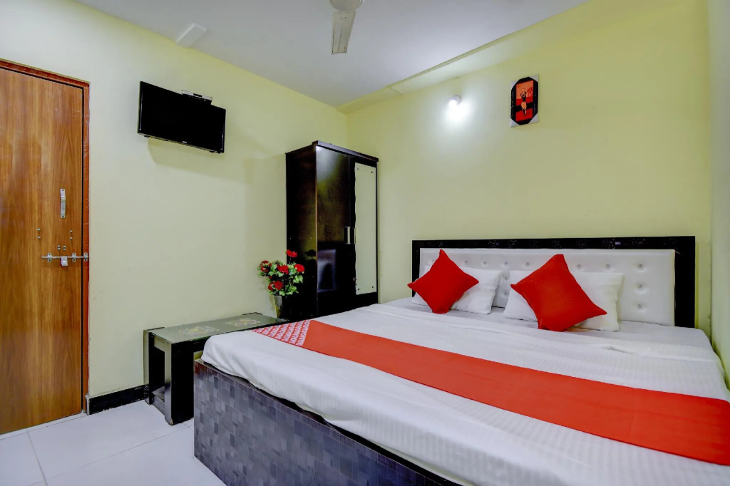 SPOT ON 64594 Shere Punjab Lodge