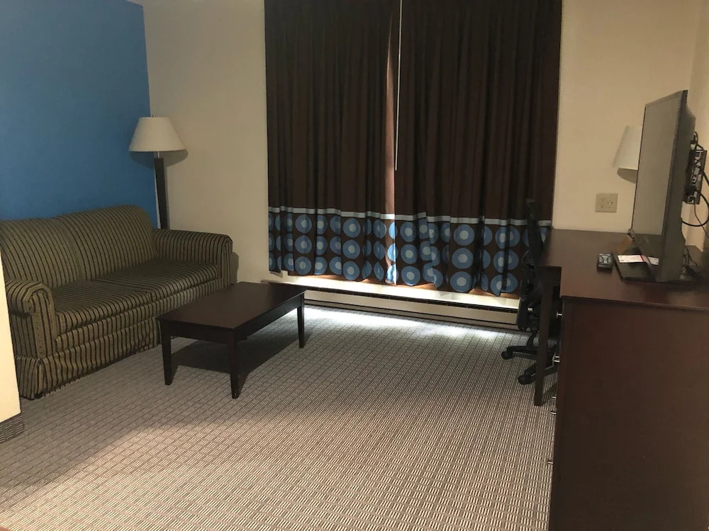 Amerivu Inn & Suites