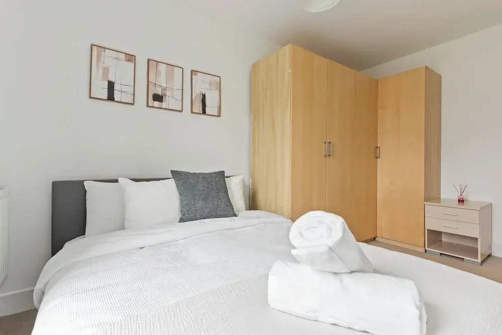 Windrush Grove Retreat in Birmingham