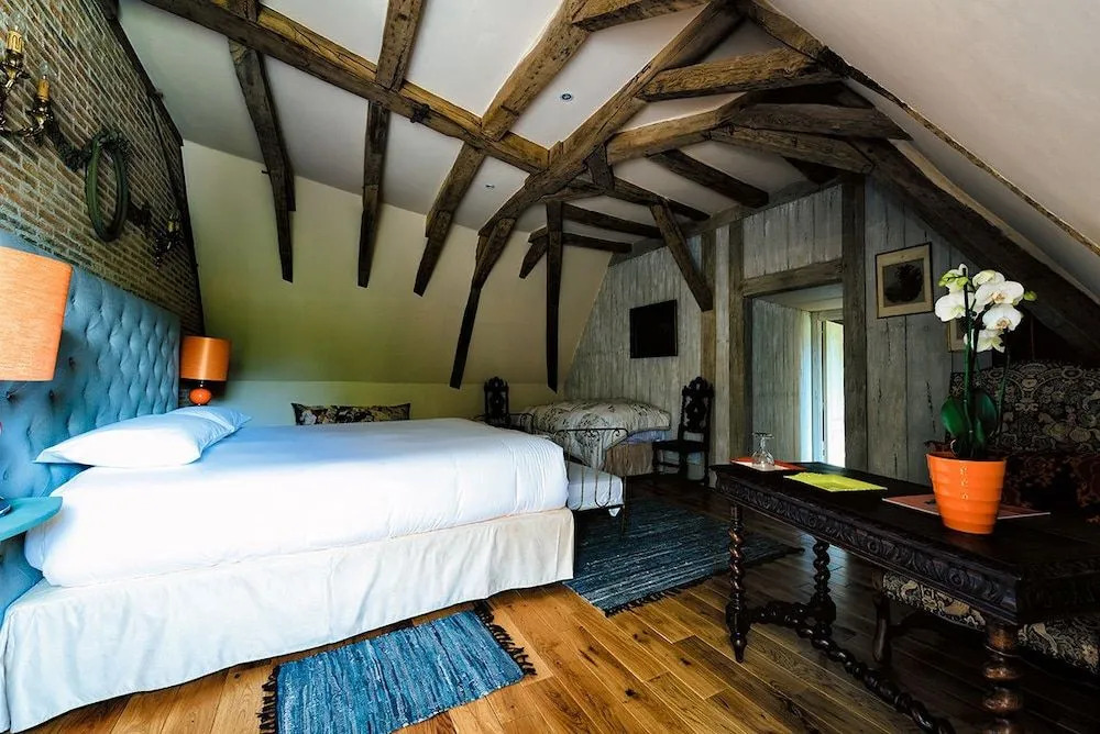 Les Chambres dHôtes du Château de Saint-Georges