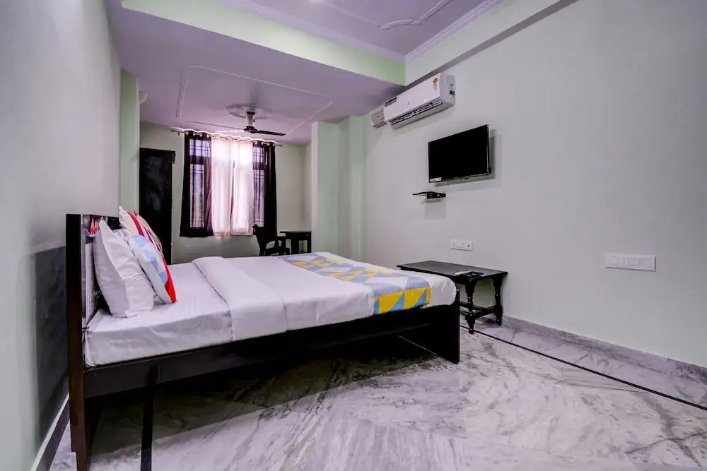 OYO 22519 Home Exotic Stay Jawahar Circle