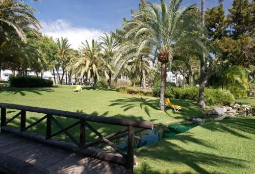 Beachside Luxury Apartment in Puerto Banus - Club Playas del Duque