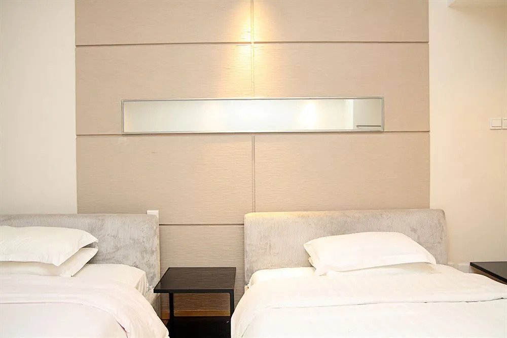 Private-Enjoyed Home Apartment Hotel of R&F Wales Apartment