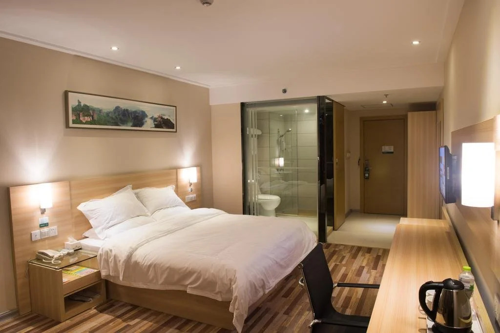 Huayi Hotel