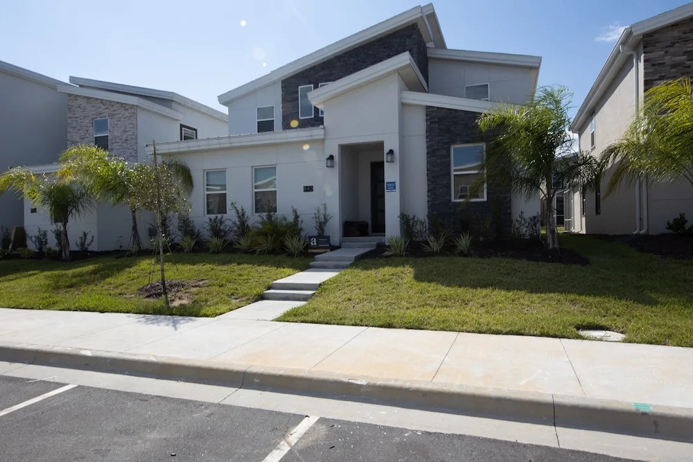 840dsd-the Retreat At Championsgate 7 Bedroom Home by RedAwning