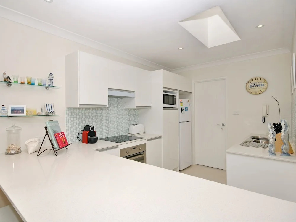 Nicholli, Bay Parklands, Unit 32/2 Gowrie Avenue