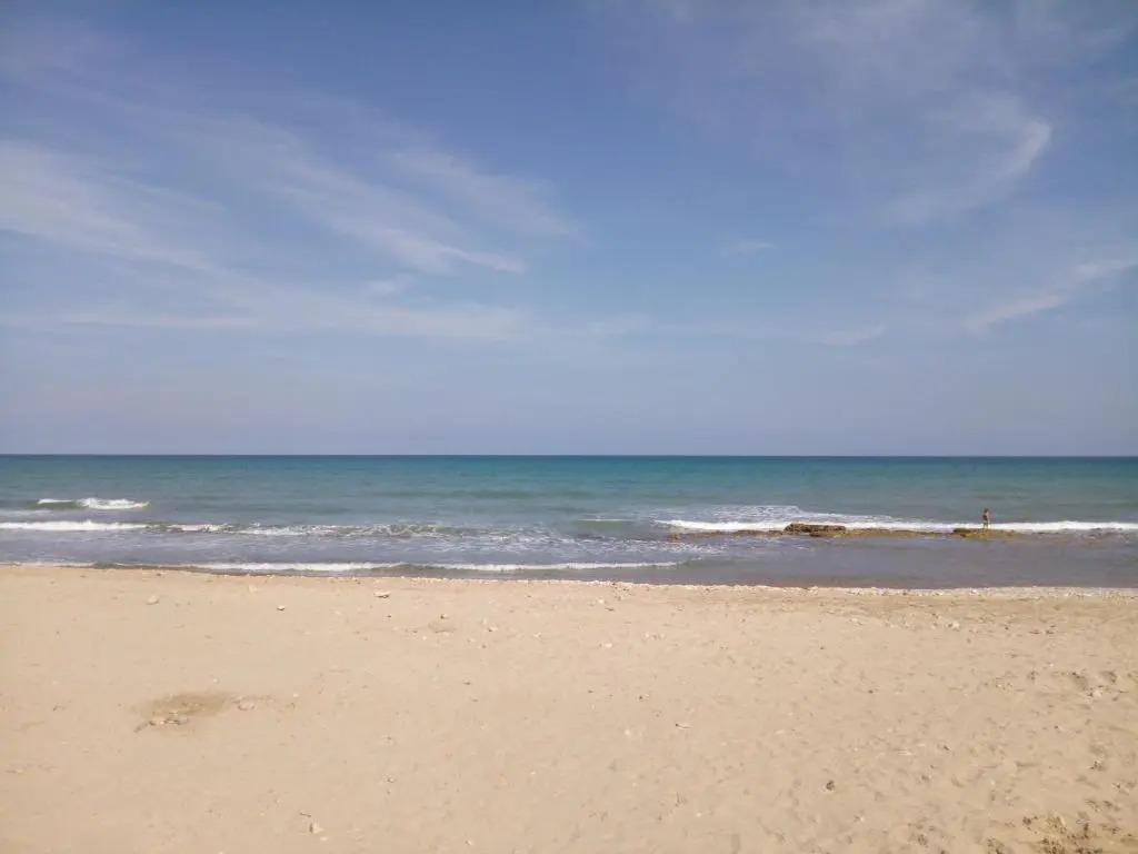 Apartamento 1ª Línea de mar en Marina d'Or con césped y playa [Familiar]
