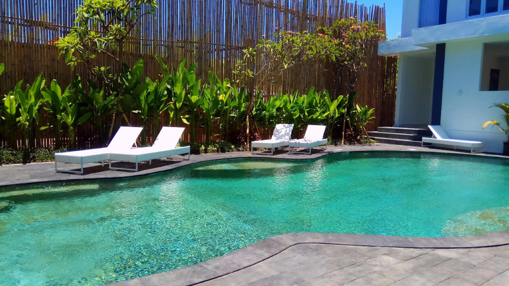 The Bali Bubble