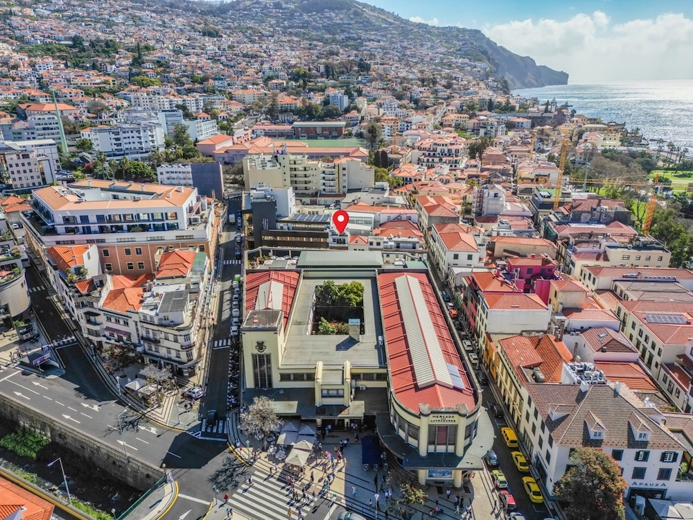 Boa Viagem by Homie in Funchal