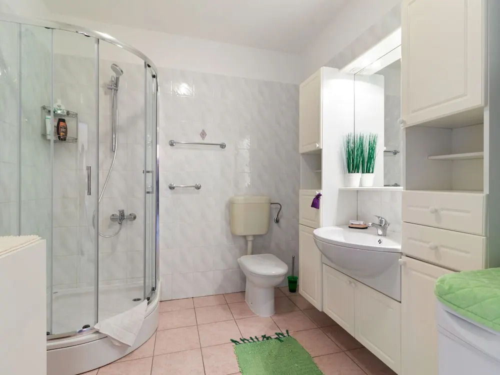 Attractive Villa Antonio Apartment in Opatija near Črnikovica Beach