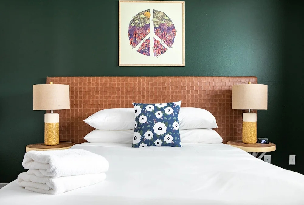 WanderJaunt - Shoal Creek Apts