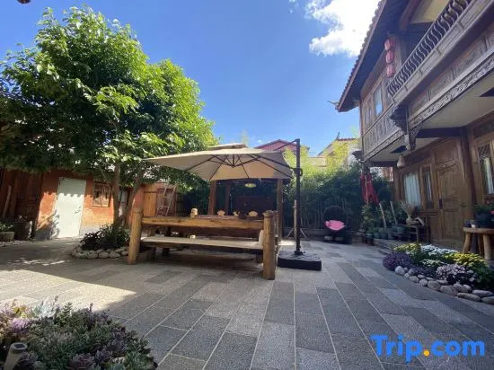 Yunmengze Hostel