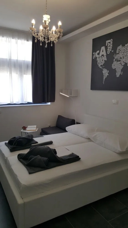 Angel Apartments