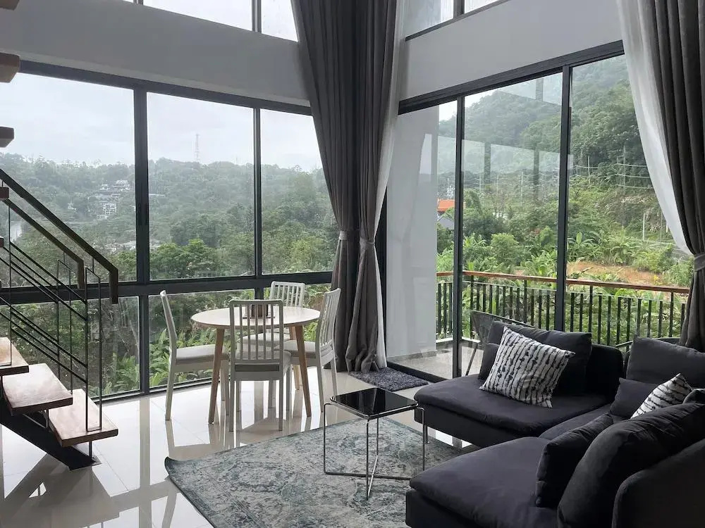Deluxe apartment at Icon Park Condo
