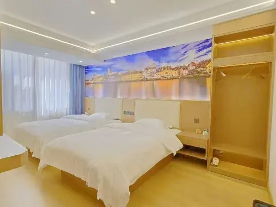 Jujia Hotel (Zhaotong Hejing Plaza)