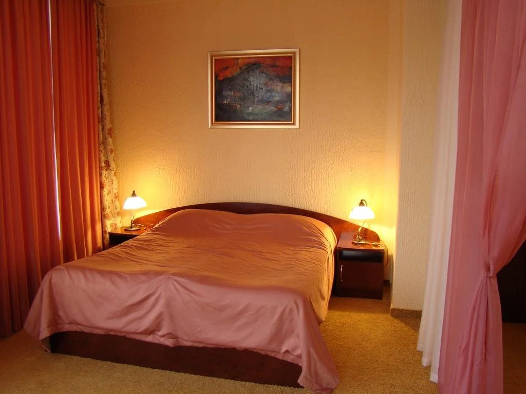 UNGVARSKIY Thermal Hotel