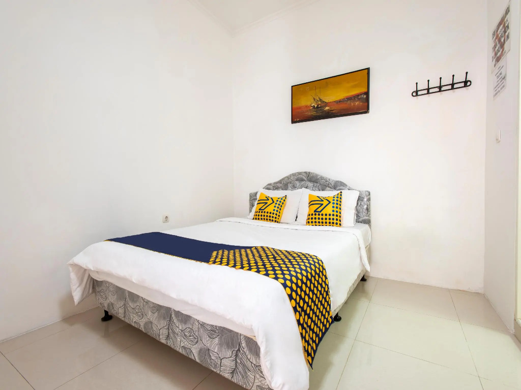 SPOT ON 3961 Fico's Residence Syariah