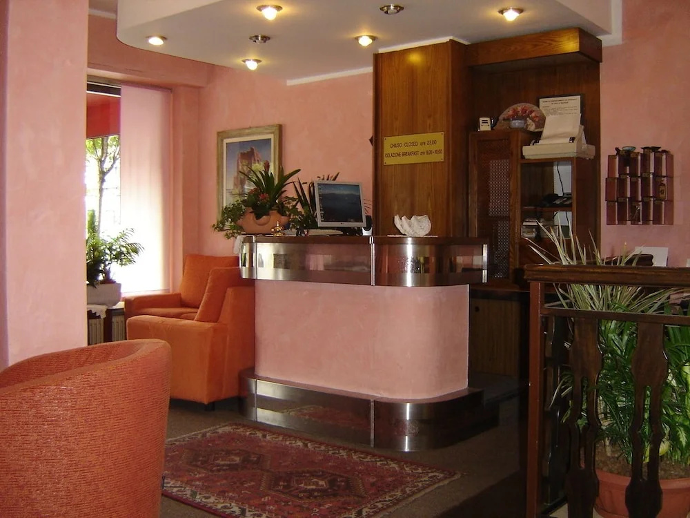 Hotel Meublé Moderno