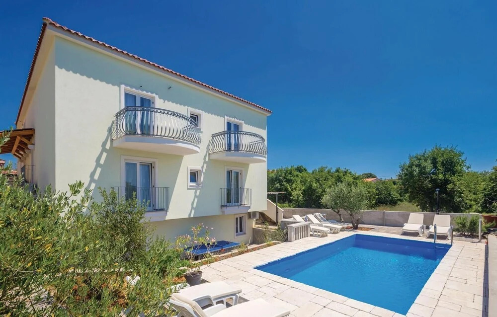 Nice Home In Linardici