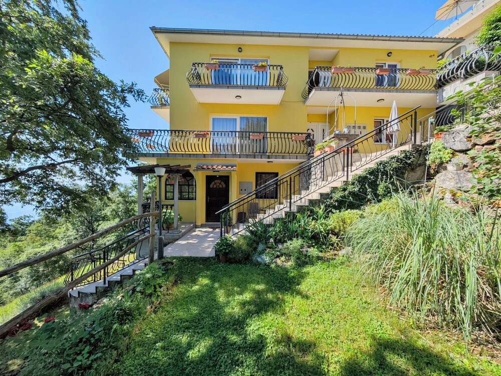 Apartment Delost