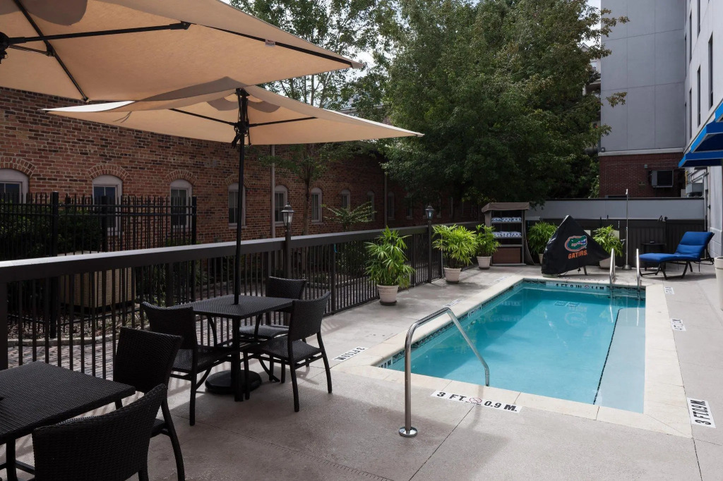 Hampton Inn & Suites Gainesville Downtown University