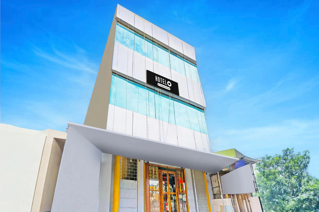 Super Hotel O Thavalakuppam Near Bus Stand