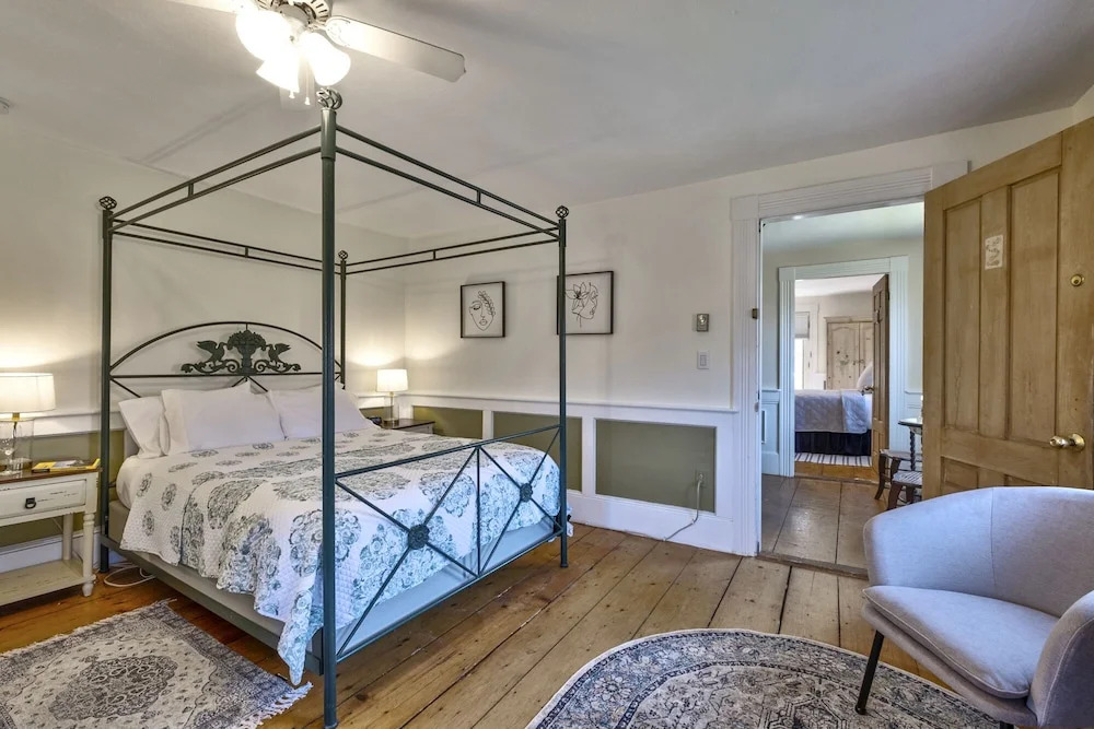 Youngtown Inn