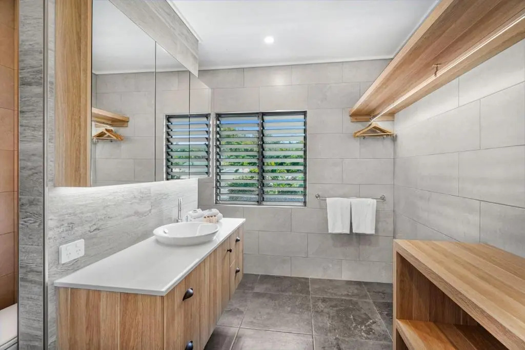 Belle Escapes Beachfront Luxury Home 53 Arlington Clifton Beach