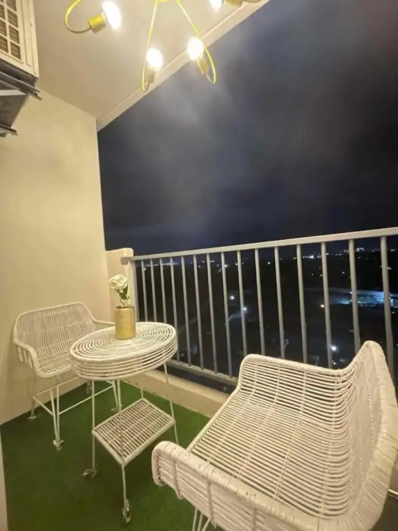 Room in Studio - Luxury Condo-sea View- Near Beach