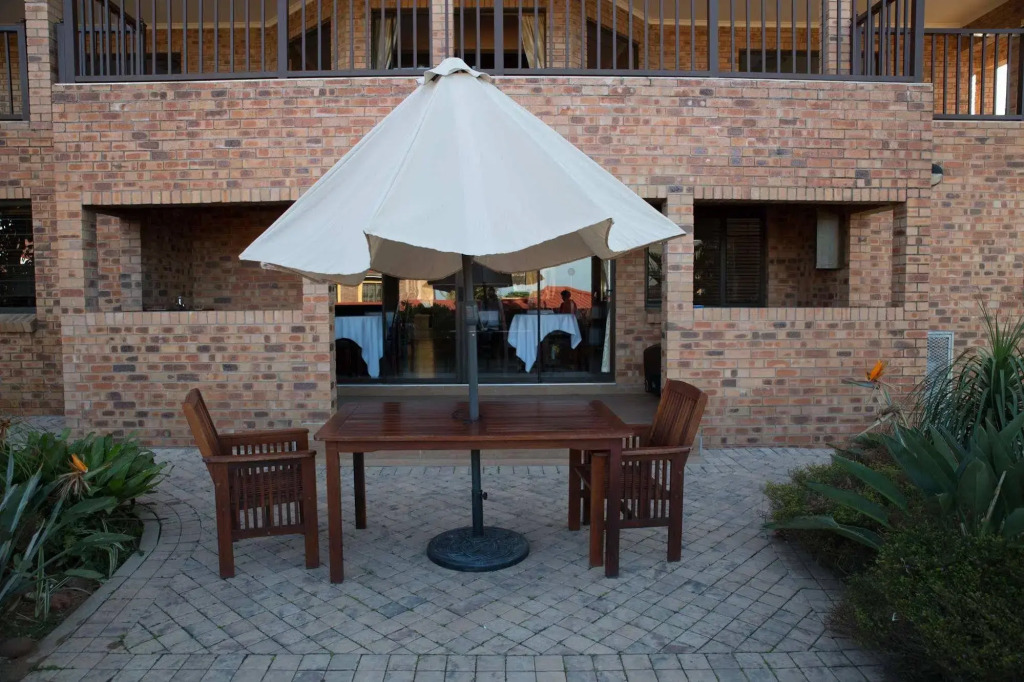 Milkwood Mansion