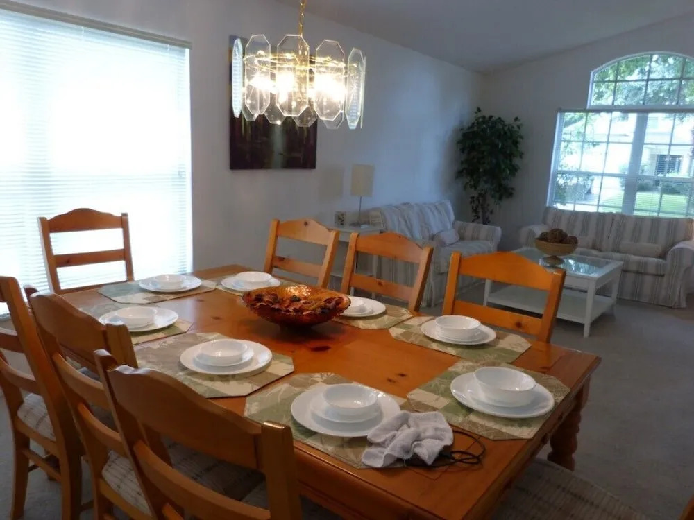 Tm148or 4 Bedroom Home by RedAwning