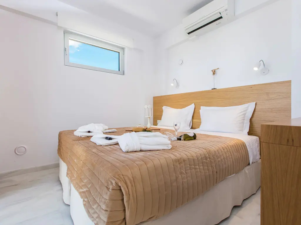 Majestic Villa in Pigianos Kampos with Private Pool