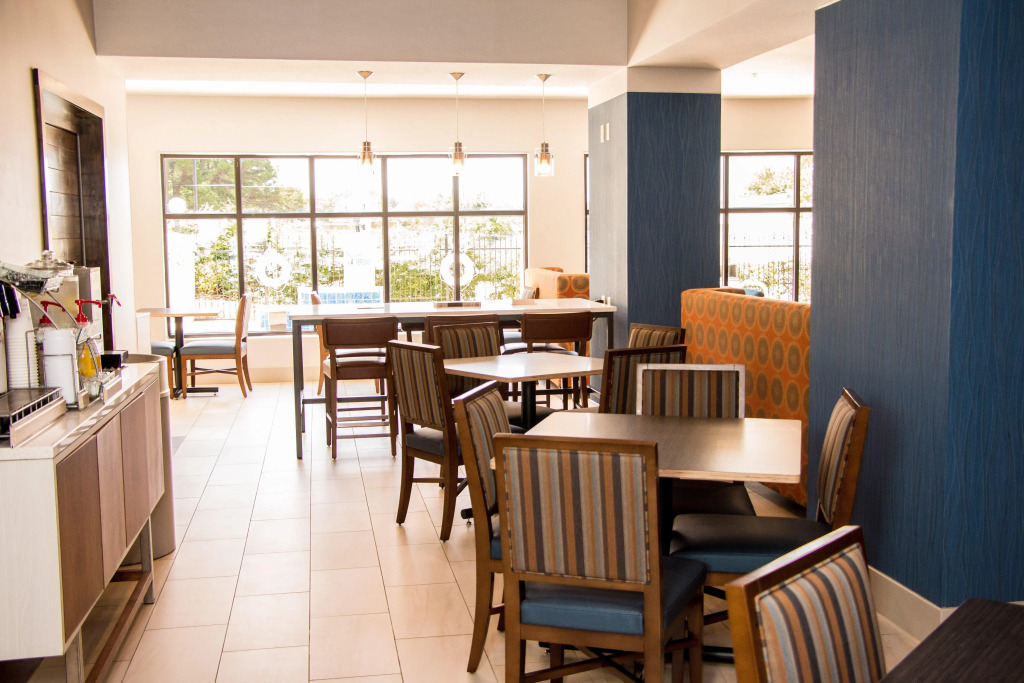 Comfort Inn & Suites Tyler North