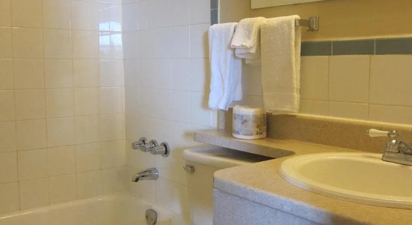 Value Inn Ottawa