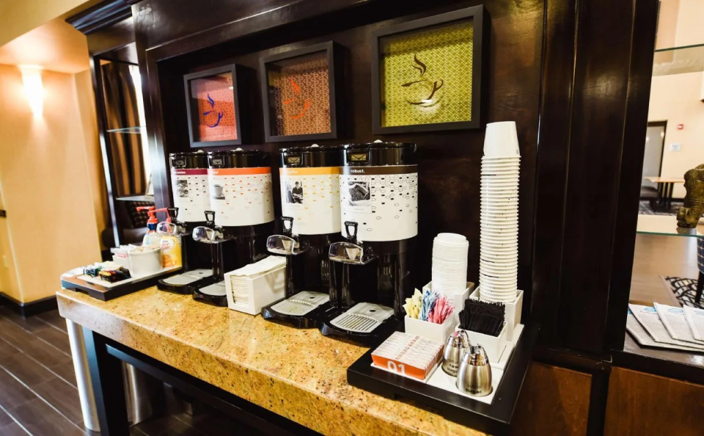 Hampton Inn & Suites Pine Bluff