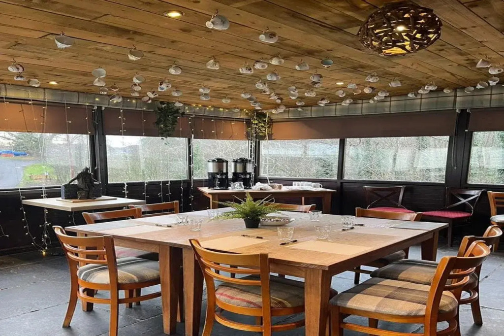 Oak Tree Inn