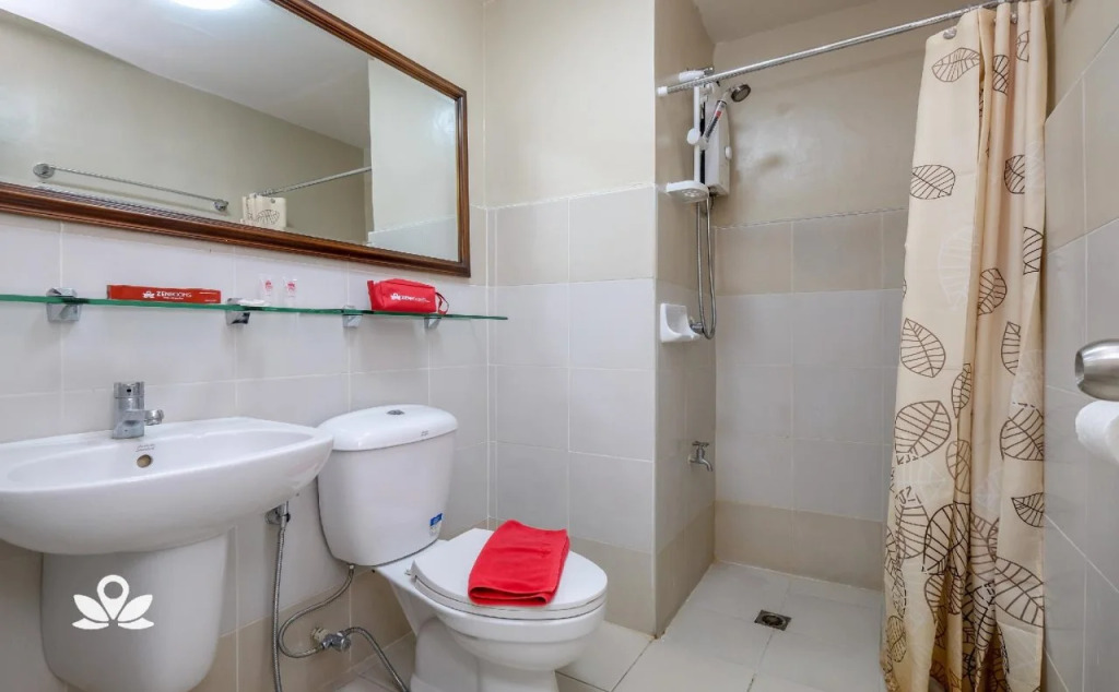 RedDoorz @ Melbourne Suites Makati